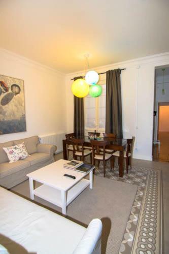 Apartamento Piamonte Apartment มาดริด ภายนอก รูปภาพ